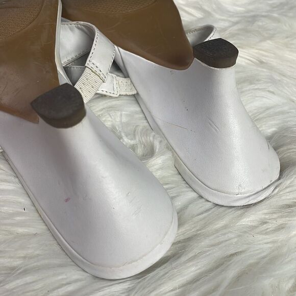 Dressbarn Ladies Elise White Slide on Heel Sandals, Size 7M - Picture 6 of 8